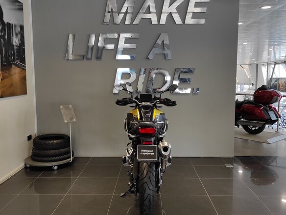 2018 BMW F 750 GS, золотистый - вид 3