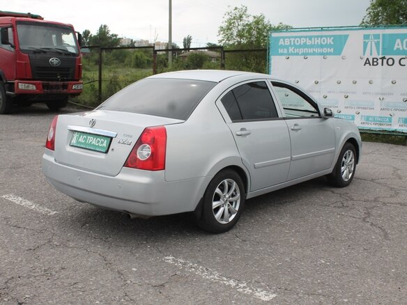 2009 Vortex Estina I, серебристый - вид 4