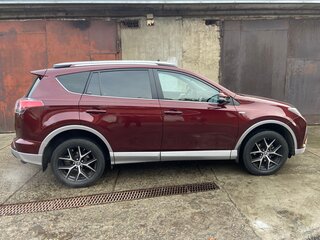2017 Toyota RAV4 IV (XA40) Рестайлинг, пурпурный, 3100000 рублей, вид 3