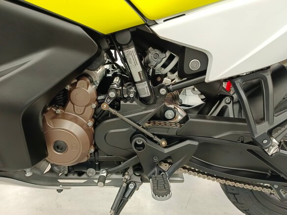 2023 Husqvarna Norden 901, серый, 1490000 рублей - вид 19