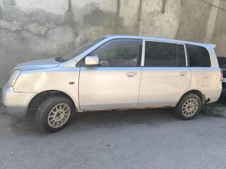 2002 Mitsubishi Dion I, серый, 370000 рублей, вид 3