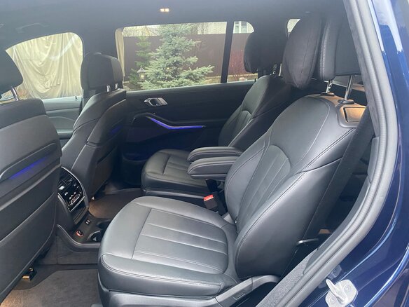 2020 BMW X7 40d I (G07), синий, 10500000 рублей - вид 19