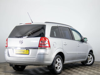 2012 Opel Zafira B Рестайлинг, серебристый, 749000 рублей, вид 4