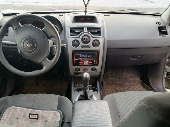 2004 Renault Megane II, серый - вид 3
