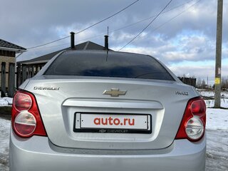 2013 Chevrolet Aveo II, серебристый, 810000 рублей, вид 5