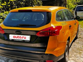2015 Ford Focus III Рестайлинг, жёлтый, 550000 рублей, вид 5