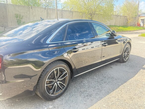 2012 Audi A8 III (D4), чёрный, 2700000 рублей - вид 3