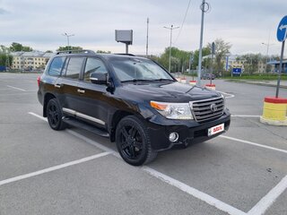 2014 Toyota Land Cruiser 200 Series Рестайлинг 1, чёрный, 3300000 рублей, вид 4