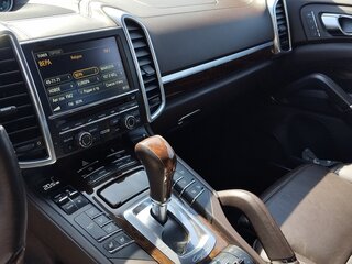2012 Porsche Cayenne S II (958), белый, 2750000 рублей, вид 4