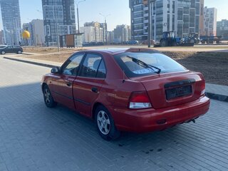 2000 Hyundai Accent II, красный, 125000 рублей, вид 3
