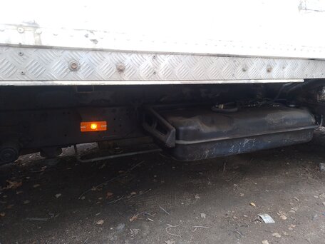 2003 Mercedes-Benz Vario, белый, 1350000 рублей, вид 2