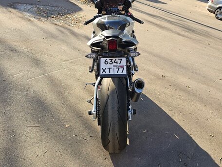 2015 Yamaha YZF-R1, серебристый, 1700000 рублей, вид 3
