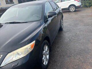 2011 Toyota Camry VI (XV40) Рестайлинг, чёрный, 950000 рублей, вид 1