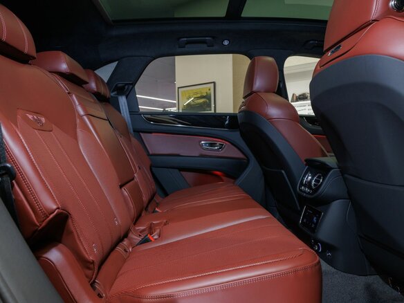 2025 Bentley Bentayga I Рестайлинг, чёрный, 34500000 рублей - вид 14