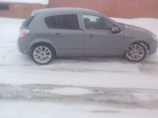 2005 Opel Astra H, серый, 150000 рублей, вид 1