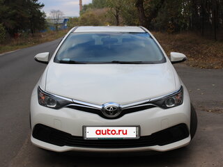 2018 Toyota Auris II Рестайлинг, белый, 1550000 рублей, вид 1