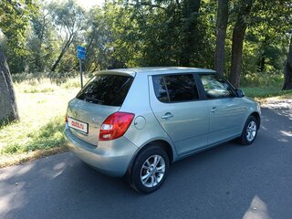 2011 Skoda Fabia II Рестайлинг, зелёный, 665000 рублей, вид 3