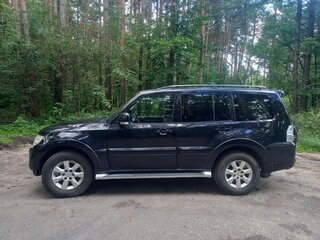 2013 Mitsubishi Pajero IV Рестайлинг 1, чёрный, 1900000 рублей, вид 4