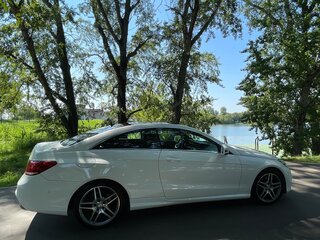 2016 Mercedes-Benz E-Класс 200 IV (W212, S212, C207) Рестайлинг, белый, 3200000 рублей, вид 4