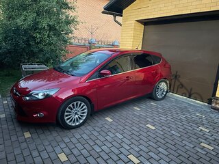 2013 Ford Focus III, красный, 930000 рублей, вид 5