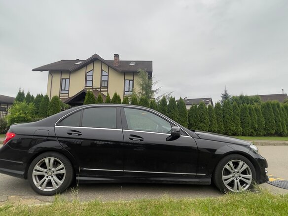 2013 Mercedes-Benz C-Класс 250 III (W204) Рестайлинг, чёрный - вид 1