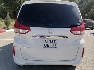 2018 Honda Freed II, белый, 1750000 рублей, вид 5