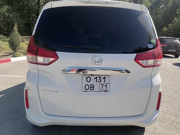 2018 Honda Freed II, белый, 1750000 рублей - вид 4