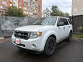 2010 Ford Escape II, белый - вид 1