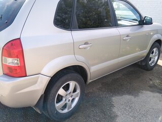 2006 Hyundai Tucson I, серебристый, 880000 рублей, вид 3