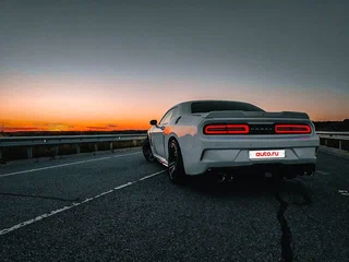 2013 Dodge Challenger R__T III Рестайлинг, белый, 2840000 рублей, вид 1