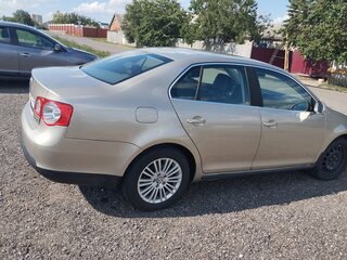 2009 Volkswagen Jetta V, бежевый, 680000 рублей, вид 4