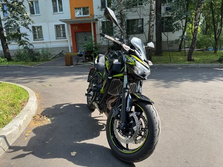 2020 Kawasaki Z 650, чёрный, 600000 рублей, вид 4