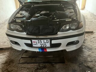 2003 BMW 3 серии 320i IV (E46) Рестайлинг, белый, 750000 рублей, вид 4