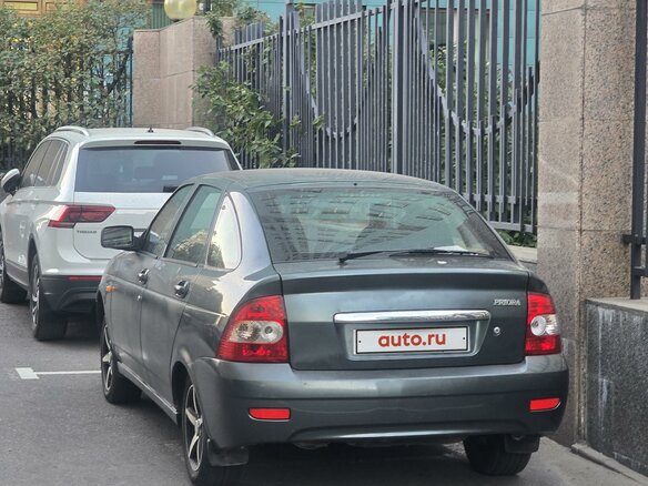 2010 Lada (ВАЗ) Priora I, серый, 450000 рублей - вид 12