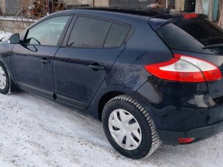 2012 Renault Megane III Рестайлинг, синий, 700000 рублей, вид 3