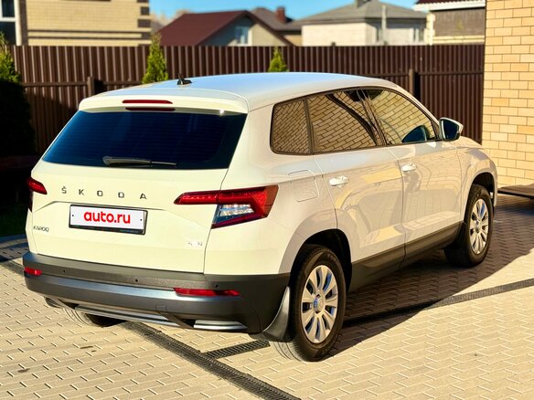 2021 Skoda Karoq DSG7 I, белый, 2250000 рублей - вид 9
