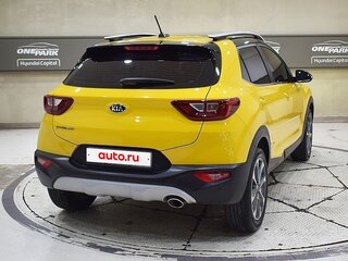2018 Kia Stonic I, жёлтый, 1350000 рублей, вид 3