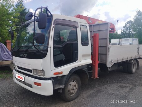 2004 Isuzu Forward (F-Series), белый, 3800000 рублей, вид 1