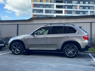 2007 BMW X5 48i II (E70), бежевый, 1800000 рублей, вид 1