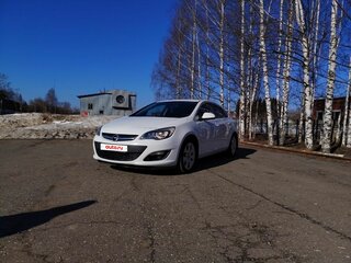 2013 Opel Astra J Рестайлинг, белый, 680000 рублей, вид 1
