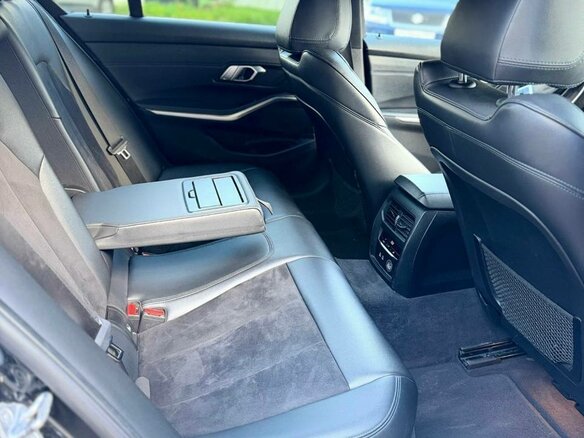 2019 BMW 3 серии 330i VII (G2x), чёрный, 3985000 рублей - вид 24
