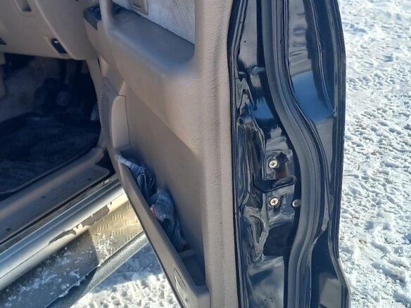 2000 Isuzu Bighorn II, чёрный, 1600000 рублей - вид 9