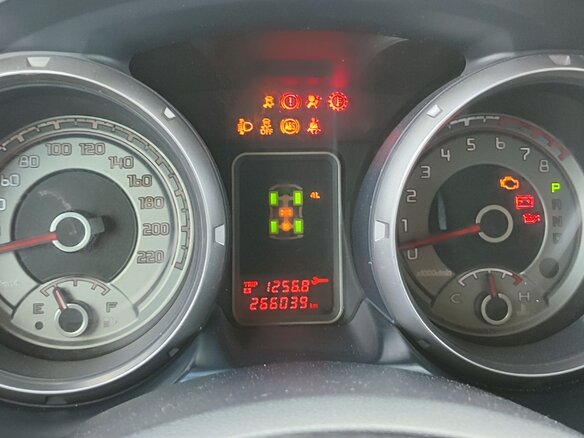 2011 Mitsubishi Pajero IV Рестайлинг 1, коричневый, 1950000 рублей - вид 17