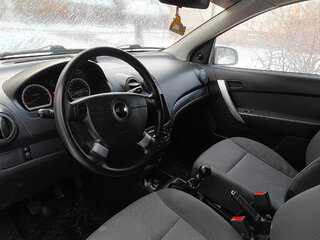 2011 Chevrolet Aveo I Рестайлинг, красный, 500000 рублей, вид 4