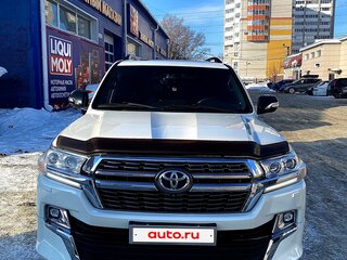2016 Toyota Land Cruiser 200 Series Рестайлинг 2, белый, 5500000 рублей, вид 1