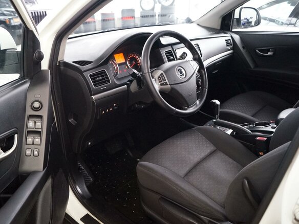 2011 SsangYong Actyon II, белый - вид 8