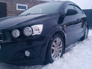 2014 Chevrolet Aveo II, чёрный, 600000 рублей, вид 4