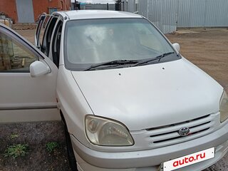 2001 Toyota Raum I, белый, 350000 рублей, вид 2