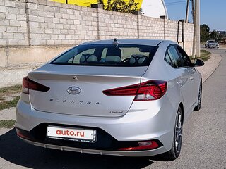 2018 Hyundai Elantra VI (AD) Рестайлинг, серебристый, 2500000 рублей, вид 4
