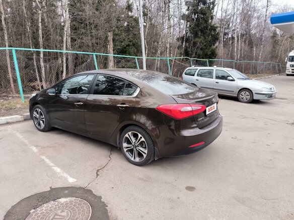 2015 Kia Cerato III, коричневый, 1100000 рублей - вид 4